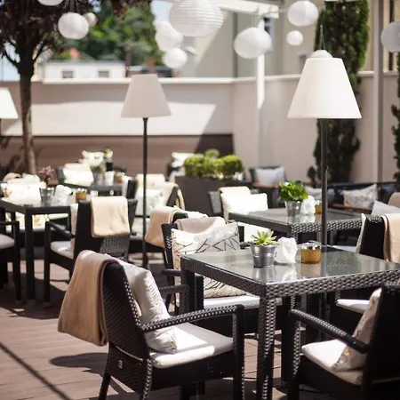 Santo Hotel